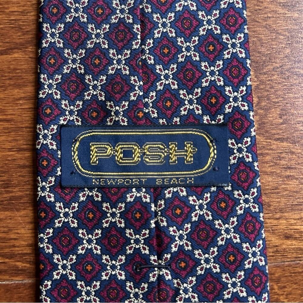 Posh Newport Beach Vintage Red & Blue Geometric Silk Tie, Hand Printed in Italy - Picture 11 of 12
